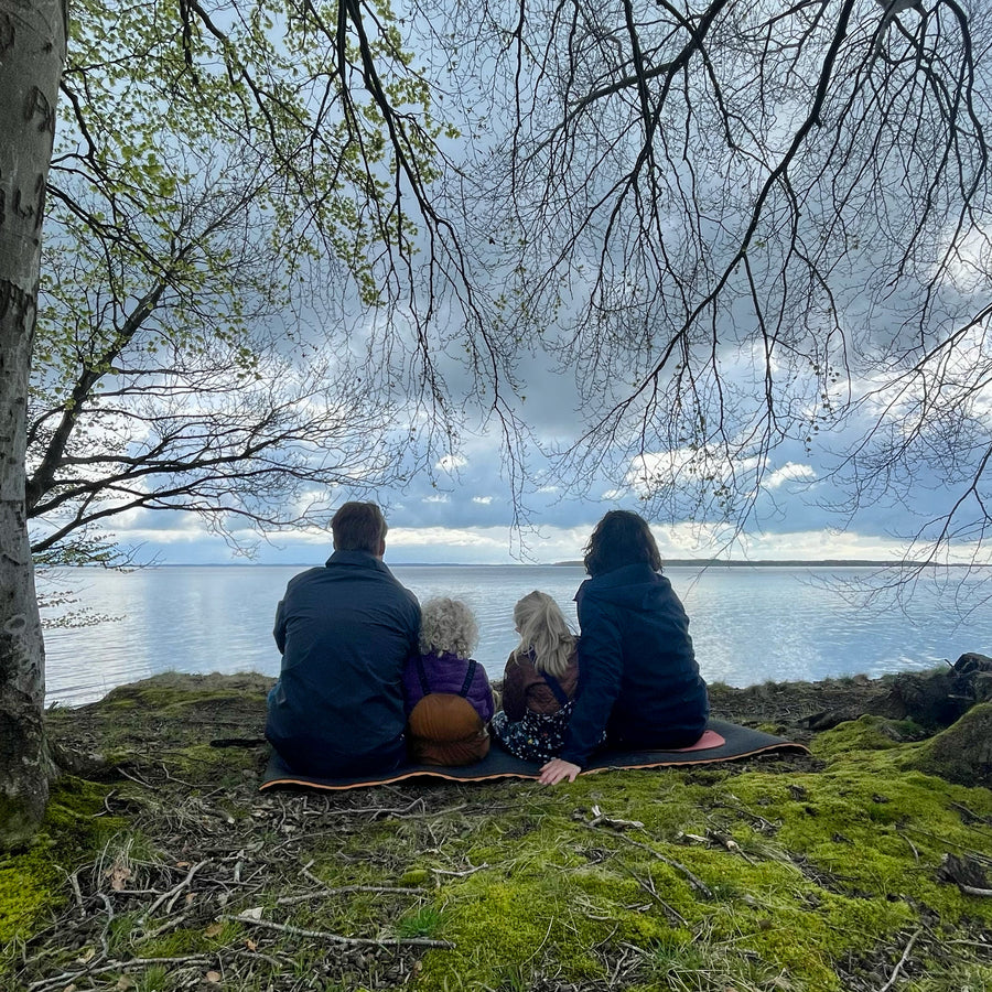 Family tours Denmark in a shelter on summer vacation