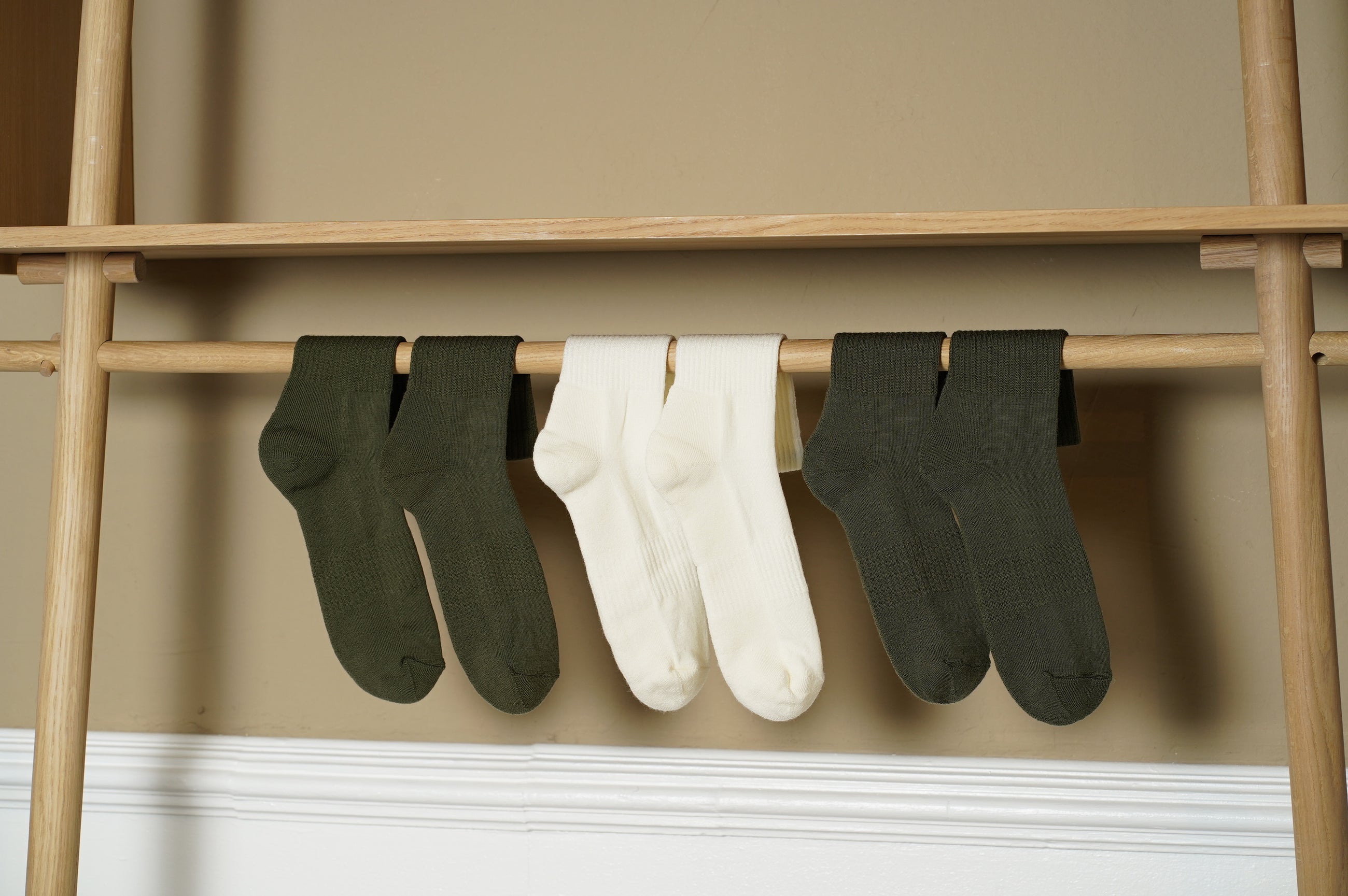 LOOW merino socks